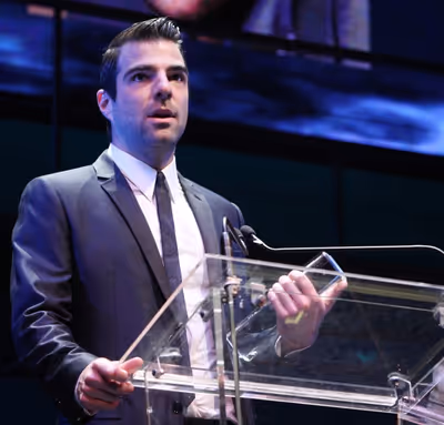 Zachary Quinto Photo