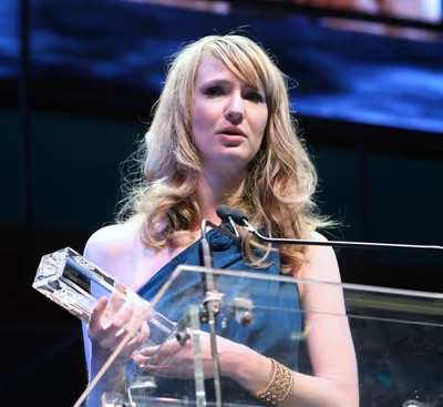 Halley Feiffer Photo
