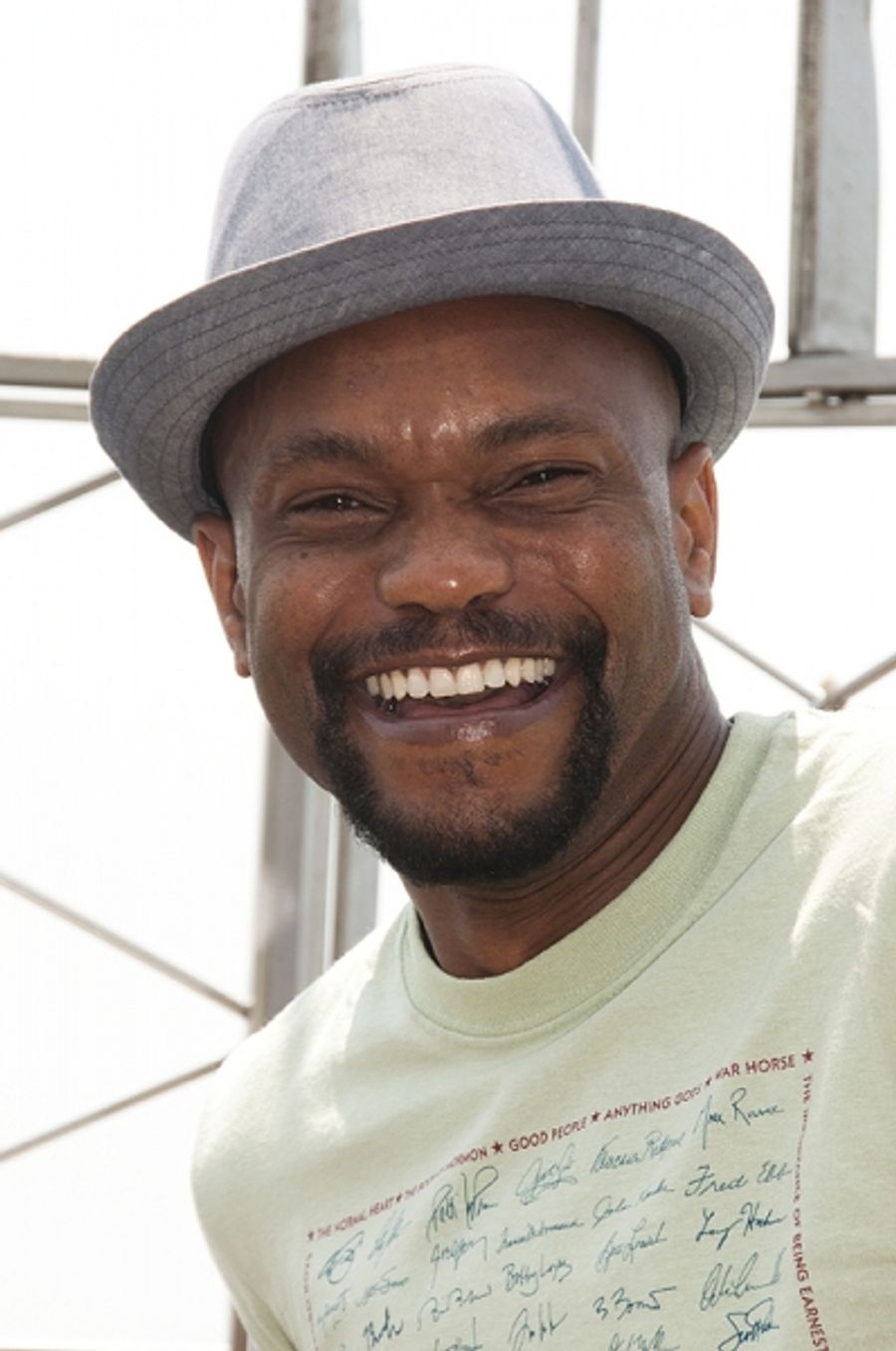 Photo Coverage: 2011 Tony Nominees Visit the Empire State Building!  Image