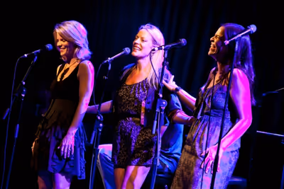 Kelli O'Hara, Sherie Rene Scott, Lindsay Mendez Photo