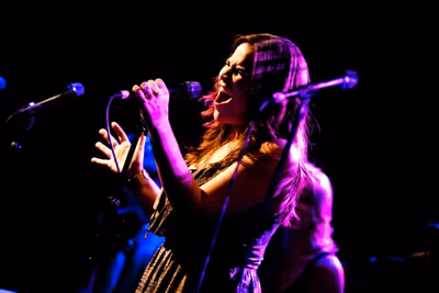 Lindsay Mendez Photo