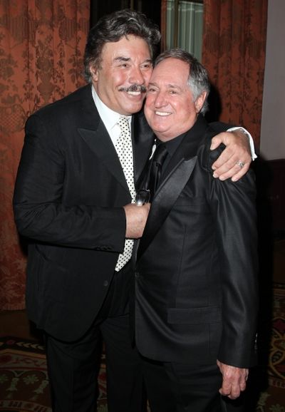 Tony Orlando & Neil Sedaka attending the 2011 Friars Foundation Applause Award Gala i Photo