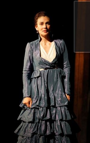 Annie Parisse @ BroadwayWorld Annie Parisse Photo