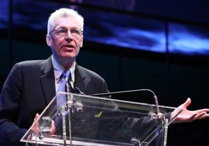 Tony Sheldon. Photo Credit: Walter McBride Photo