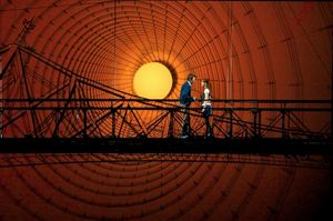 Reeve Carney and Jennifer Damiano Photo