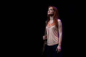 Jennifer Damiano Photo