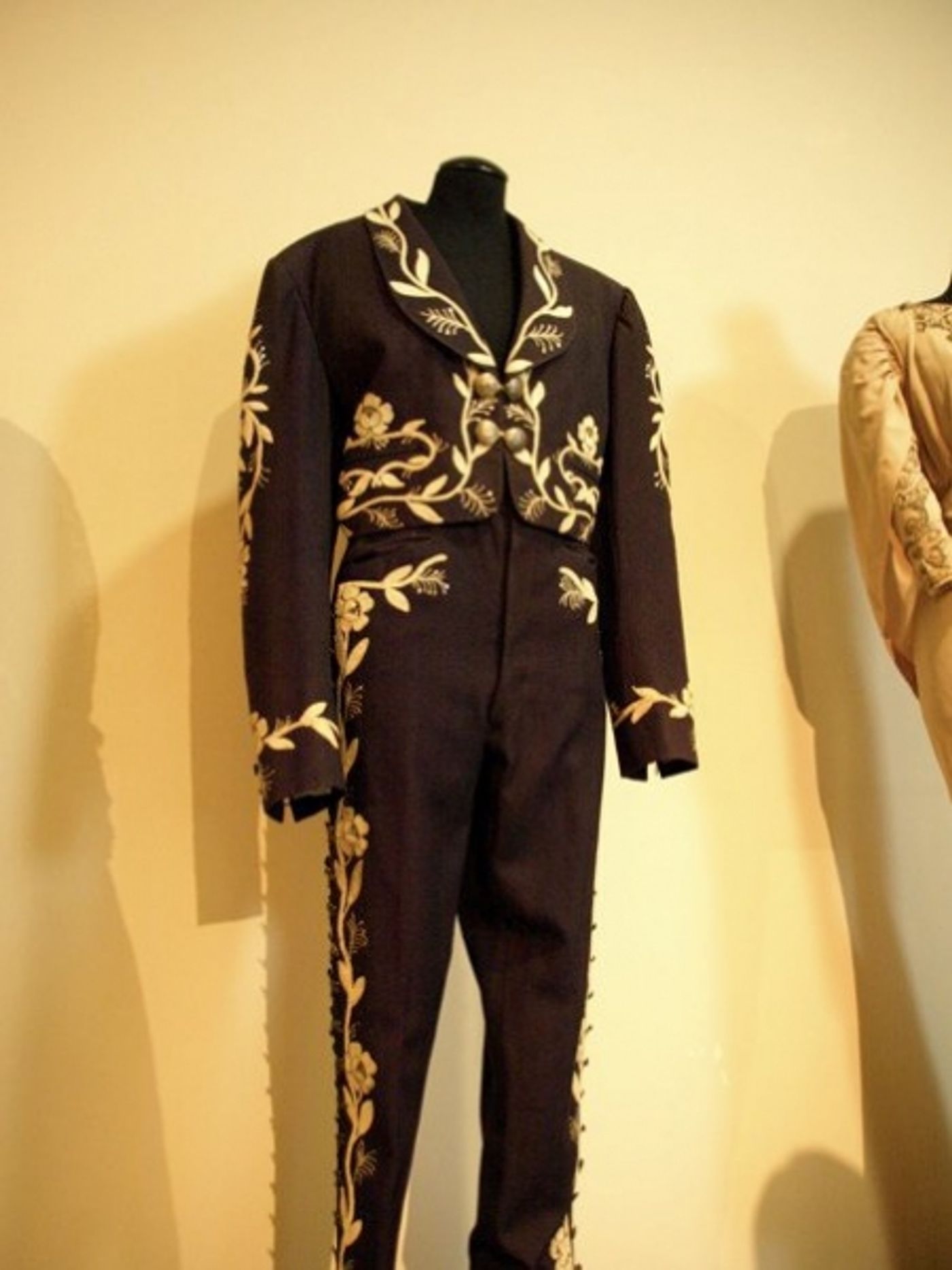 Photo Flash: A Glimpse at Paley Center's Debbie Reynolds Exhibit!  Image