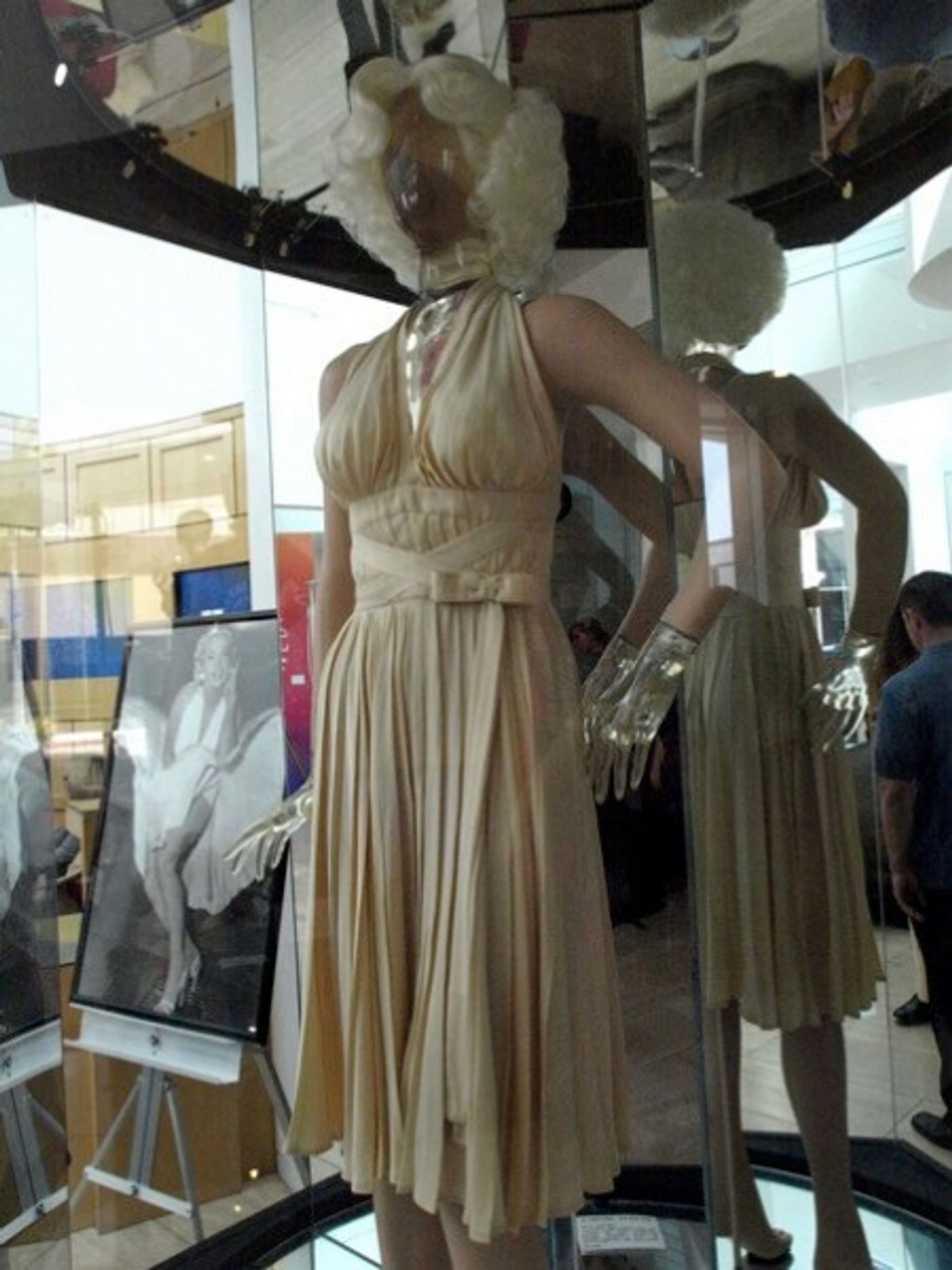 Photo Flash: A Glimpse at Paley Center's Debbie Reynolds Exhibit!  Image