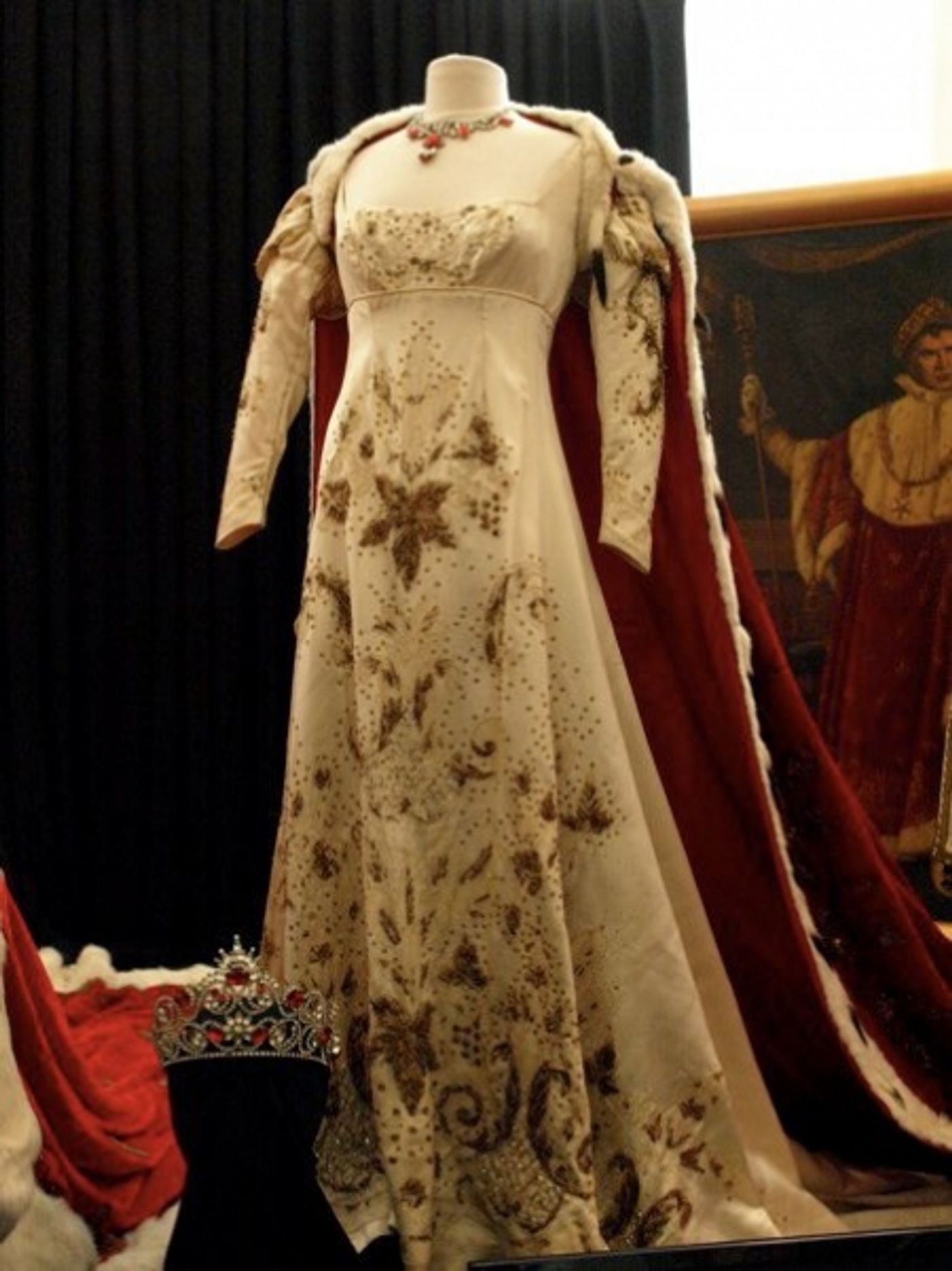 Photo Flash: A Glimpse at Paley Center's Debbie Reynolds Exhibit!  Image