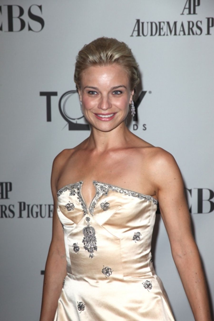 Photo Coverage: 2011 Tony Awards Red Carpet Arrivals - Part 1! Image