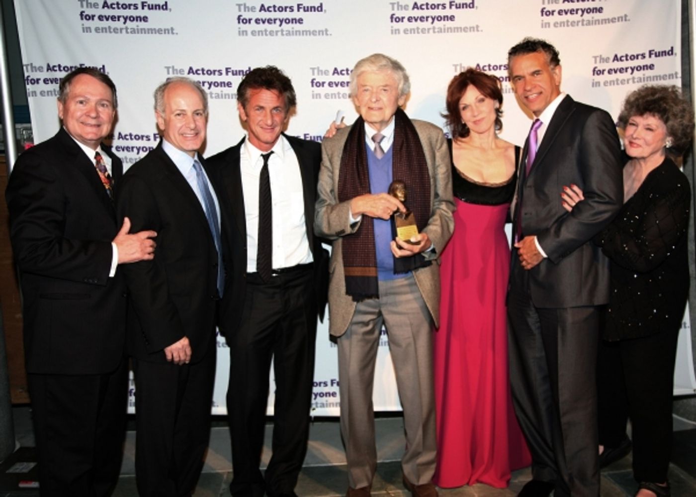 Photo Flash: Sean Penn, Hal Holbrook, et al. Celebrate Tonys on West Coast Photo Flash: Sean Penn, Hal Holbrook, et al. Celebrate Tonys on West Coast Image