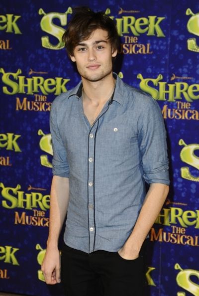 Douglas Booth Photo