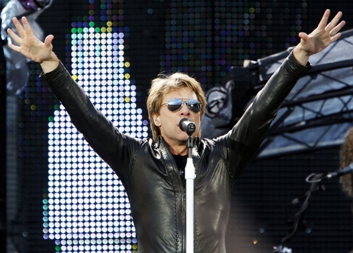 Photo Flash: Bon Jovi Plays Ullevaal Stadium  Image