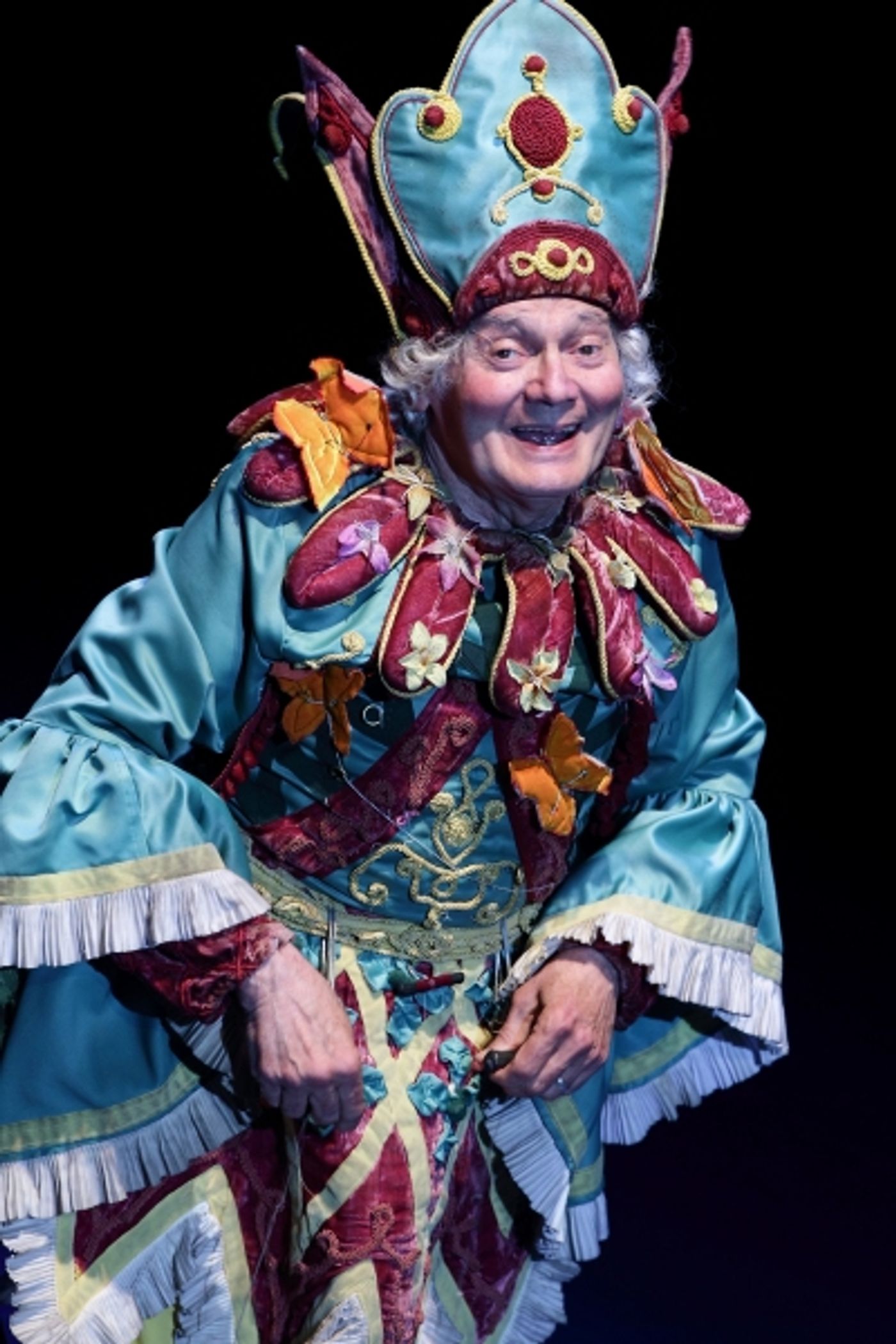 Photo Flash: Le Cirque Invisible Plays Villa Adriana Theater Festival Photo Flash: Le Cirque Invisible Plays Villa Adriana Theater Festival Image