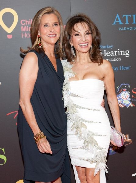 Photos: 2011 Daytime Emmy Awards in Las Vegas! — photo 34 of 41