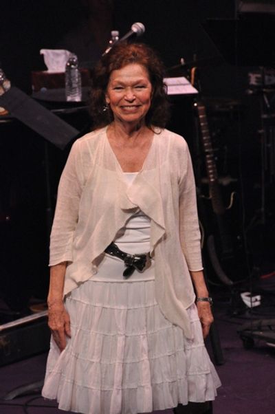 Gretchen Cryer Photo