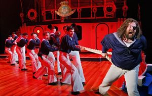 Jason Simon (Dick Deadeye) and the sailors from the cast of the Guthrie TheaterÃ'â Photo
