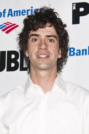 Hamish Linklater @ BroadwayWorld Hamish Linklater Photo
