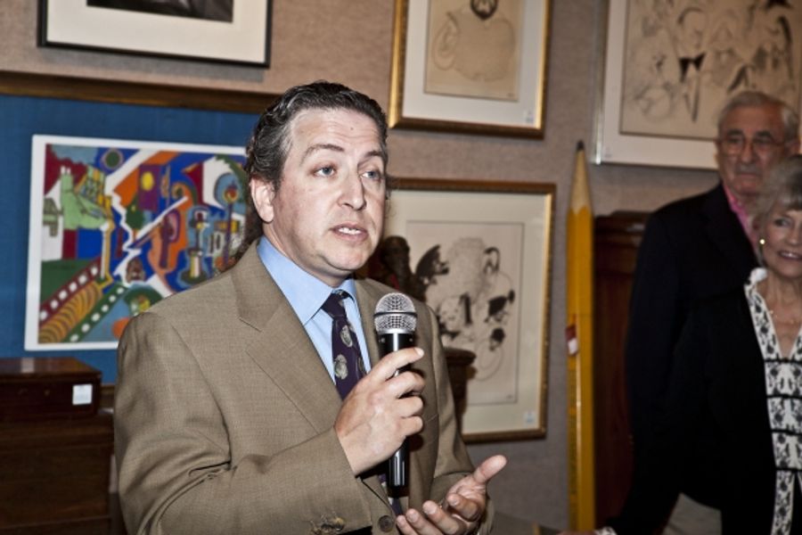Photo Coverage: Al Hirschfeld's 108th Birthday Celebration at the Doyle NY  Image