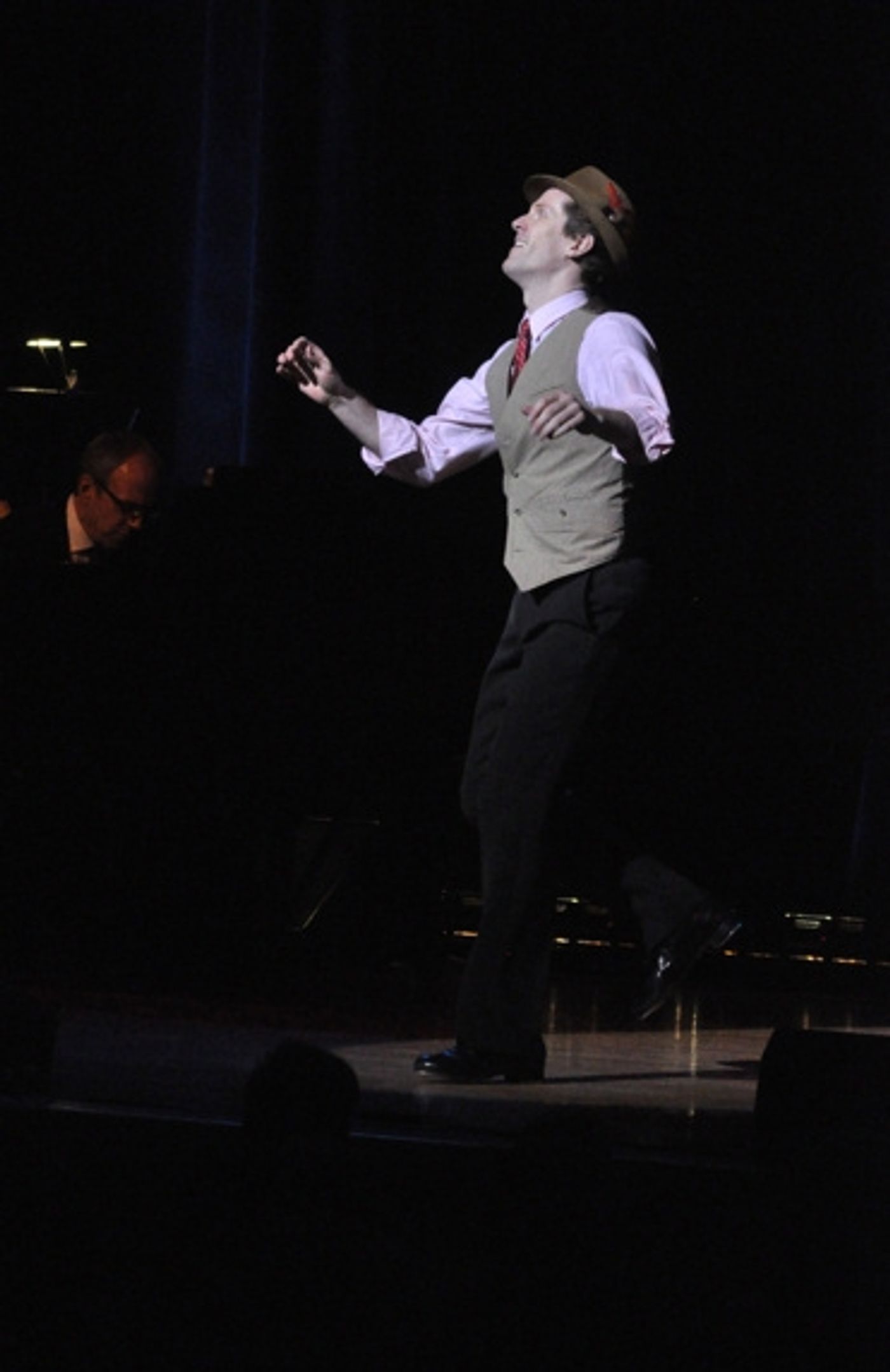 Photo Coverage: JEKYLL & HYDE Stars Robert Cuccioli, Linda Eder, Christiane Noll & More Reunite for Town Hall's Musicals of 1997 Concert!  Image