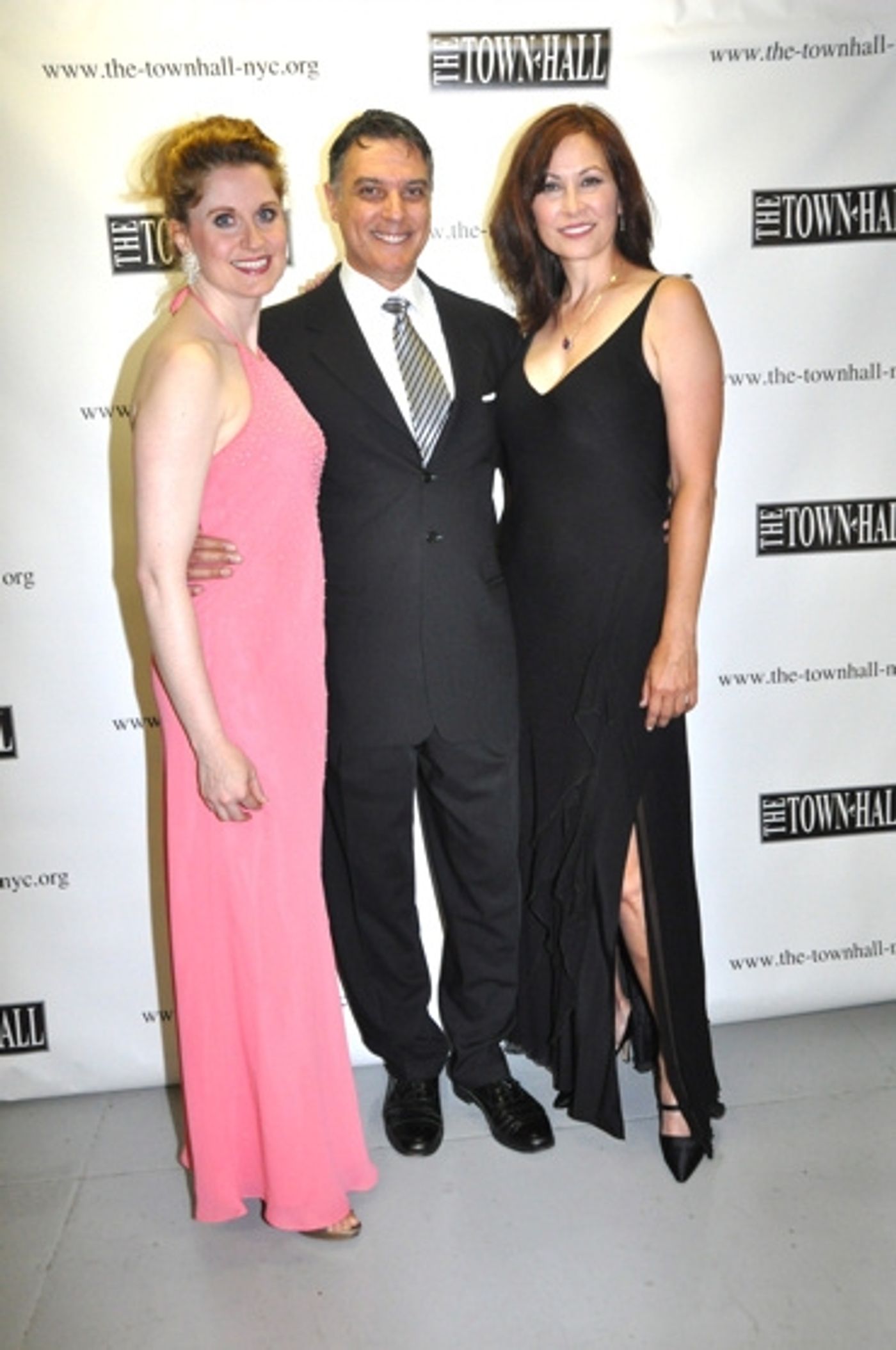 Photo Coverage: JEKYLL & HYDE Stars Robert Cuccioli, Linda Eder, Christiane Noll & More Reunite for Town Hall's Musicals of 1997 Concert!  Image