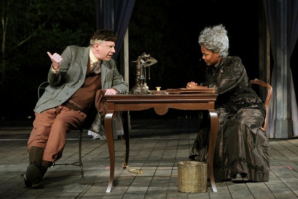 David Manis and Tonya Pinkins in All's Well That Ends Well, directed by Daniel Sulliv Photo