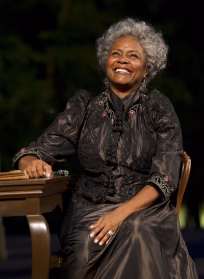 Tonya Pinkins in All's Well That Ends Well, directed by Daniel Sullivan, running in r Photo
