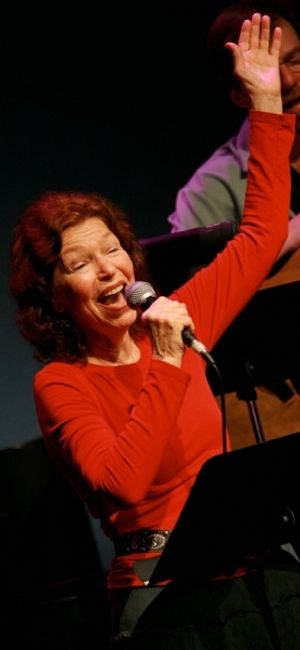 Gretchen Cryer Photo