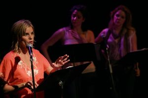 Jenn Colella Photo
