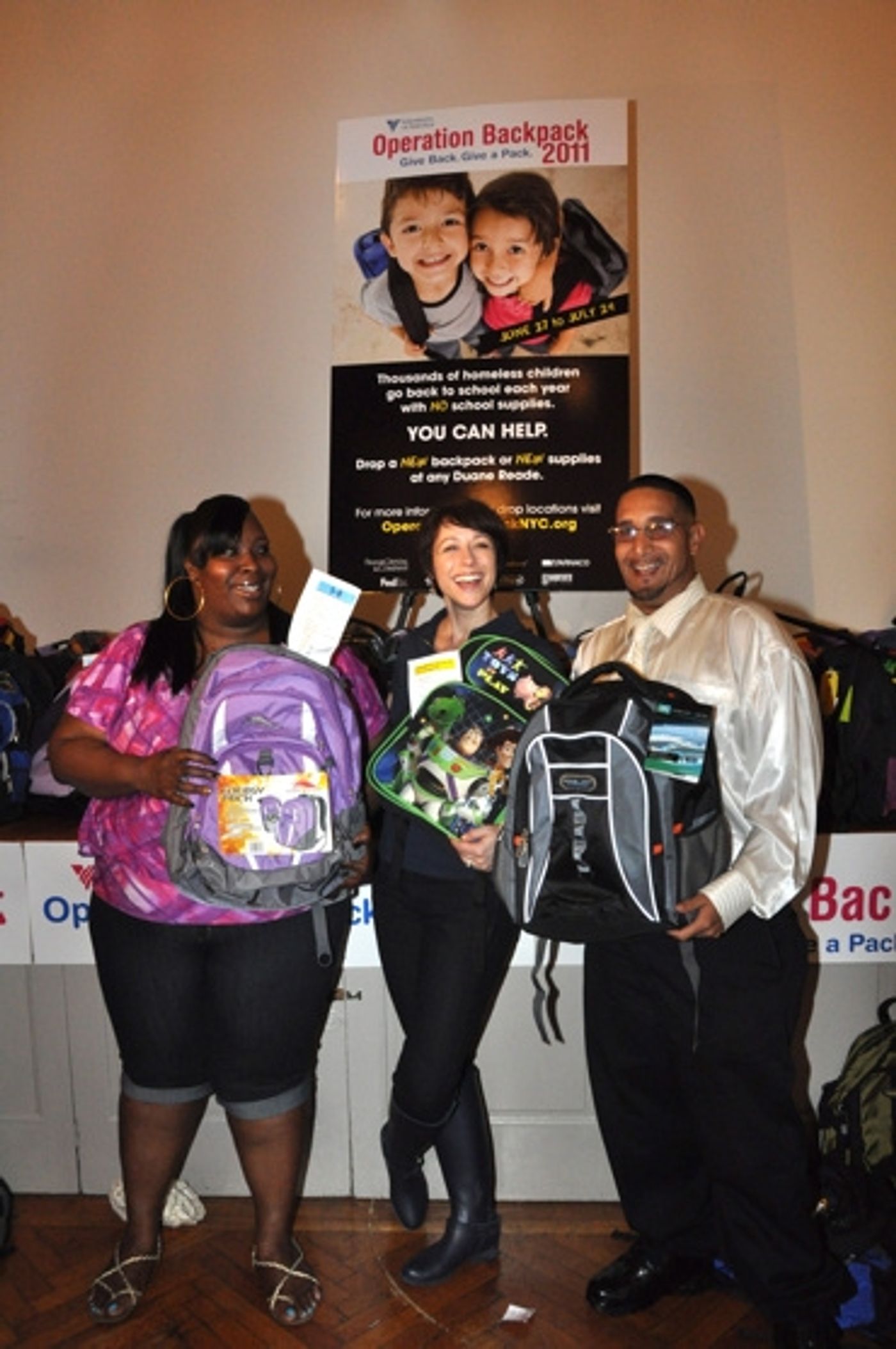 Photo Coverage: Paige Davis Hosts Operation Backpack for Underprivileged Children  Image