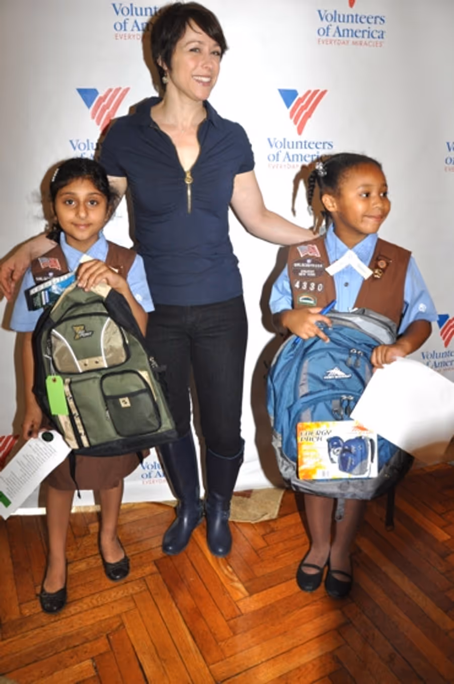 Photo Coverage: Paige Davis Hosts Operation Backpack for Underprivileged Children Image