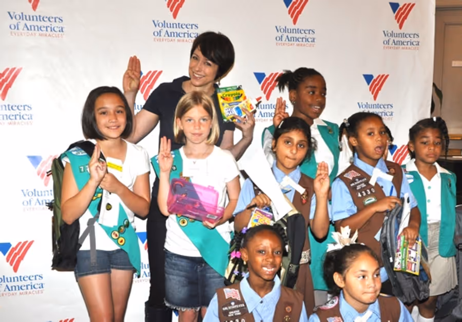 Photo Coverage: Paige Davis Hosts Operation Backpack for Underprivileged Children Image