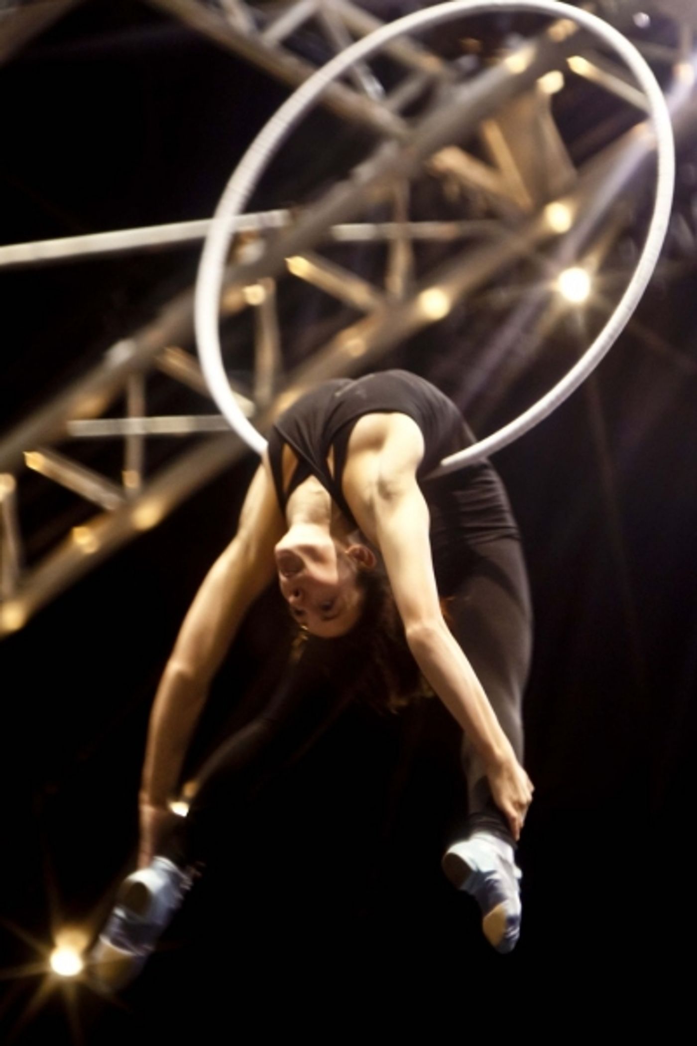 Photo Flash: Cirque du Soleil's QUIDAM Opens in Ottawa  Image
