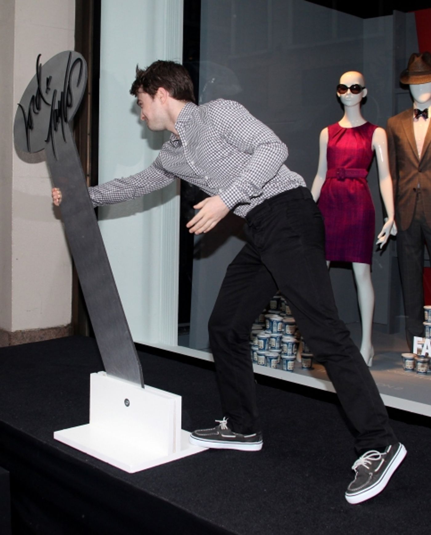 Photo Coverage: Daniel Radcliffe, John Larroquette & Rose Hemingway Unveil HOW TO SUCCEED Window Display at Lord & Taylor - Complete Coverage!  Image