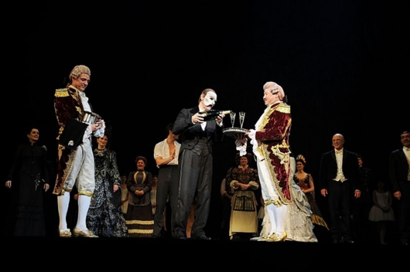 Photo Flash: PHANTOM- THE LAS VEGAS SPECTACULAR Celebrates 5th Anniversary  Image