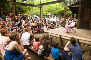 Bernadette Peters Photo