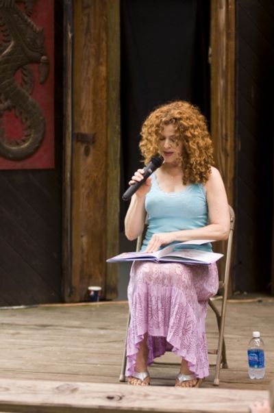 Bernadette Peters Photo