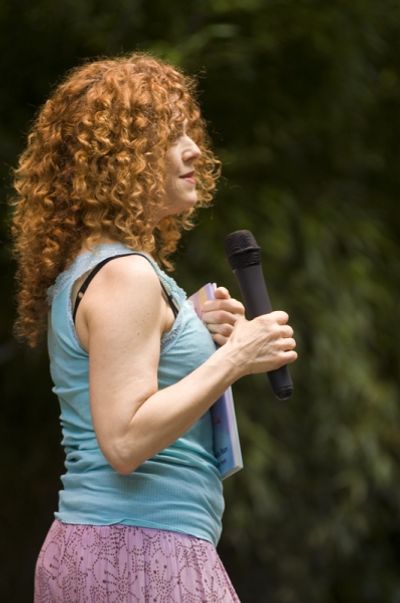 Bernadette Peters Photo