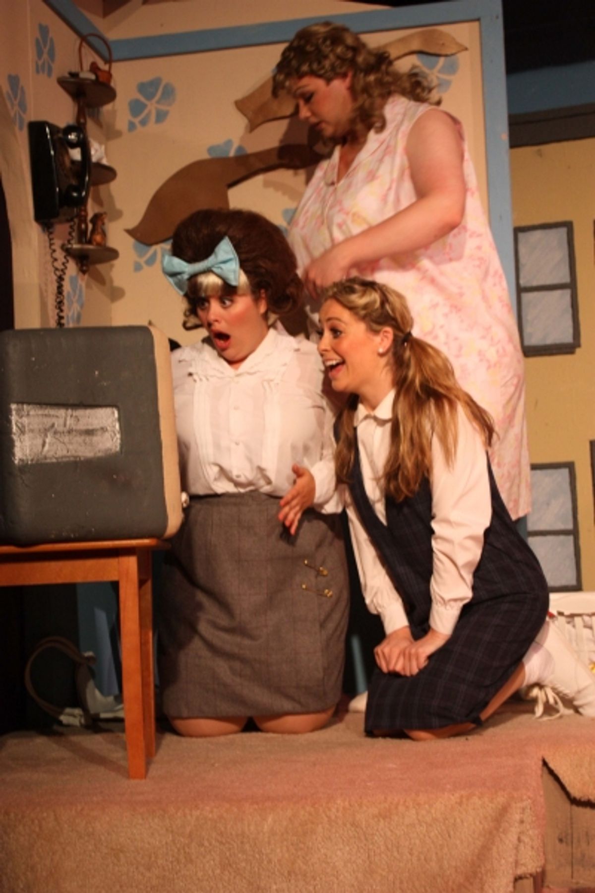 Shannon Wells as Tracy, Amy Cavaness as Penny, and Jordan B. Stocksdale as Edna at 
