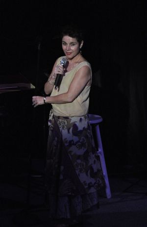 Christine Andreas Photo