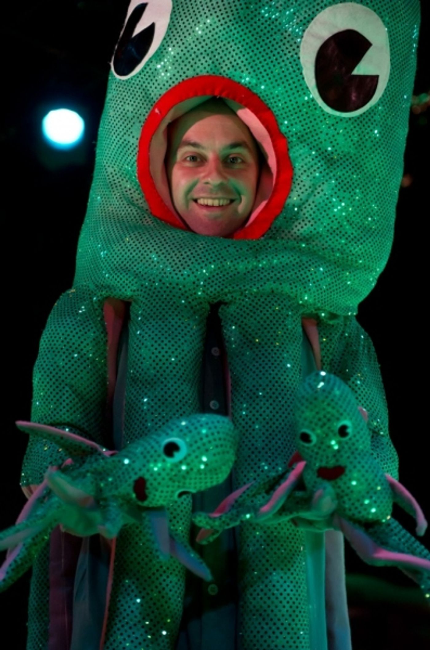 Photo Flash: LULLABY at the Barbican Theatre  Image