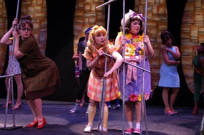 Julia Perrotta as Penny Pingleton and Megan Kane as Tracy Turnblad Photo