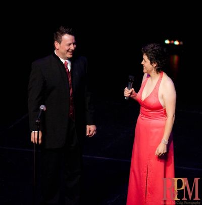Hosts Craig Lauzon and Michaela Washburn Photo