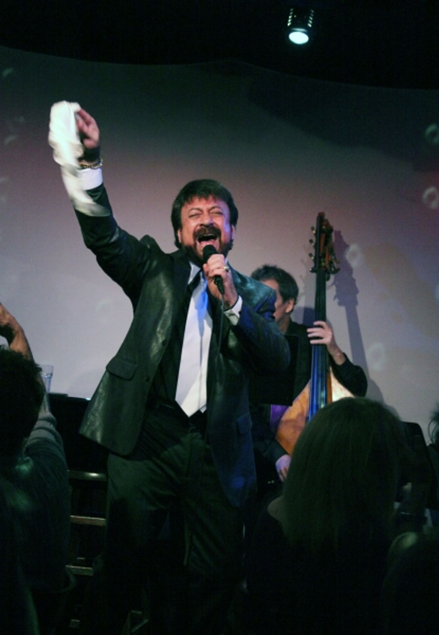 Photo Coverage: Joey Infante Performs 'Babalu' at The Metropolitan Room Photo Coverage: Joey Infante Performs 'Babalu' at The Metropolitan Room Image