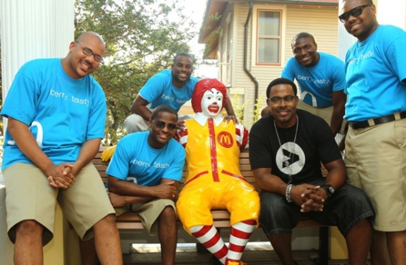 Photo Flash: The 2011 McDonald's 365Black Awards  Image