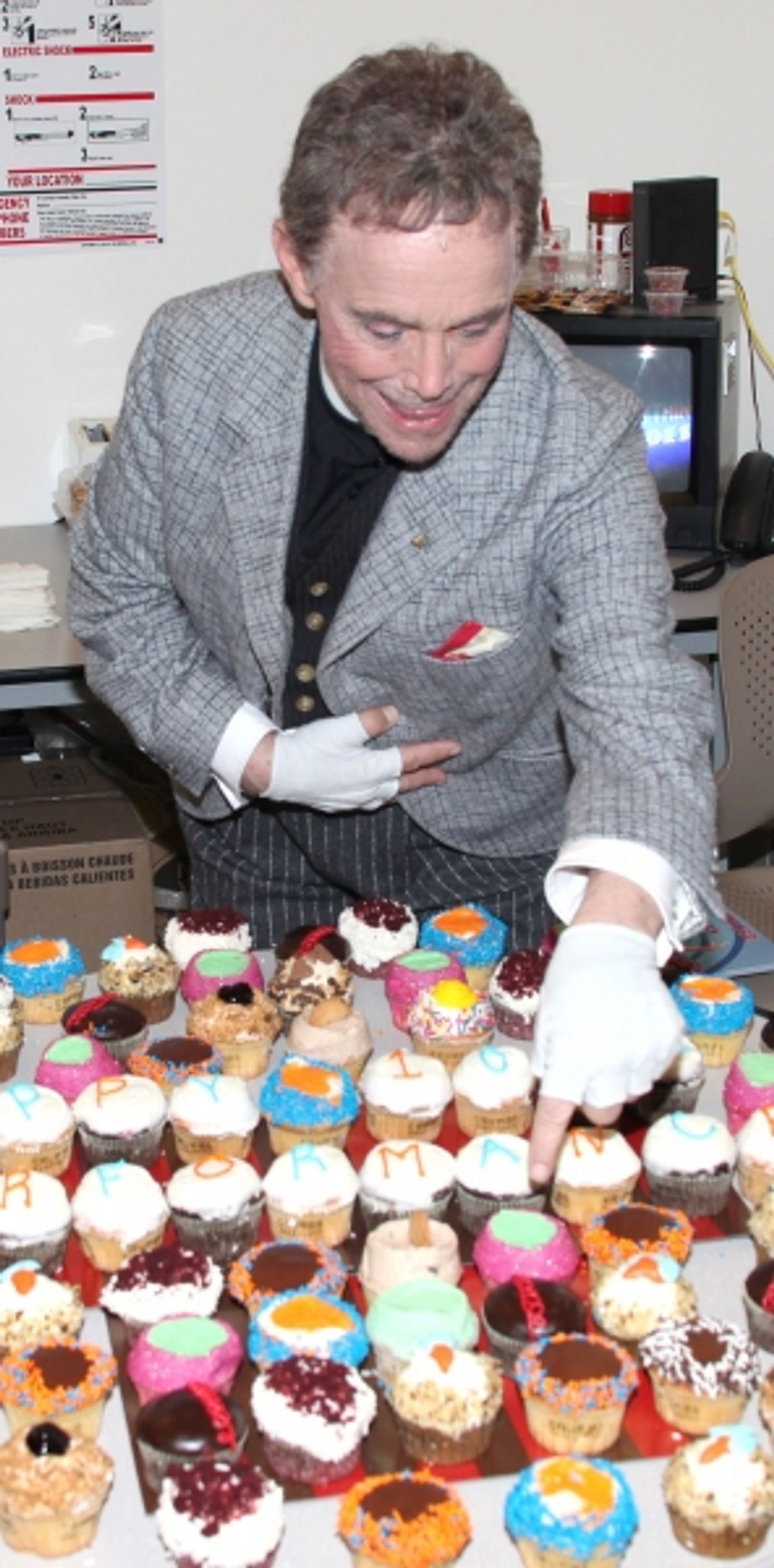 Photo Coverage: ANYTHING GOES Celebrates 100 Performances on Broadway!  Image