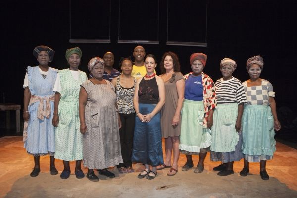 Members of the Ngqoko Cultural Group with Jabulile Tshabalala (5th from left), Sandil Photo