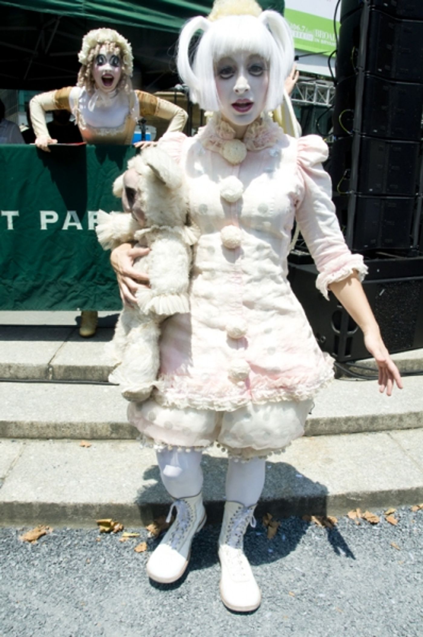 Photo Coverage: SISTER ACT, BABY IT'S YOU et al. Launch Broadway in Bryant Park!  Image