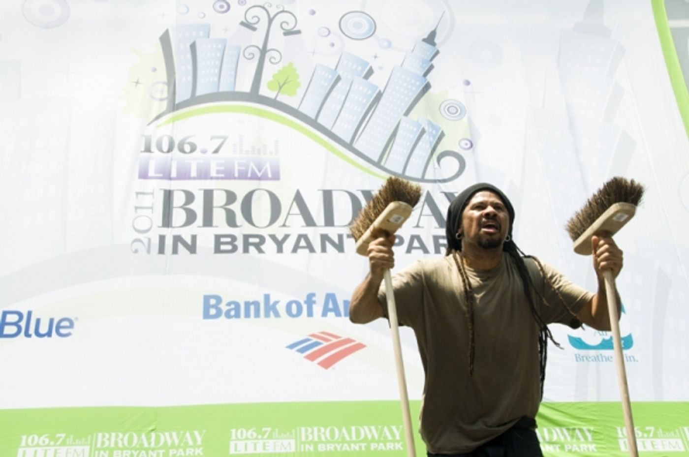 Photo Coverage: SISTER ACT, BABY IT'S YOU et al. Launch Broadway in Bryant Park!  Image