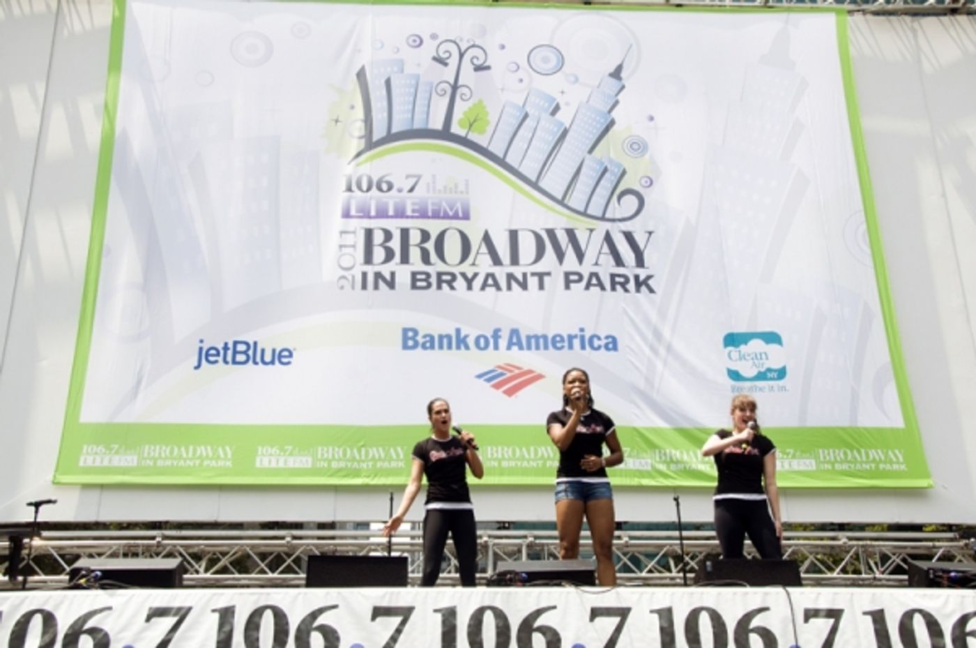 Photo Coverage: SISTER ACT, BABY IT'S YOU et al. Launch Broadway in Bryant Park!  Image